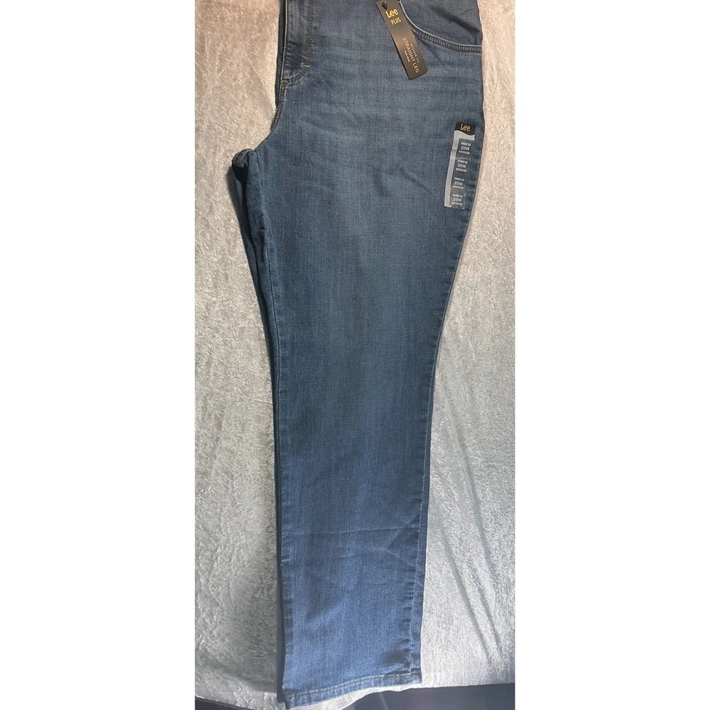 NWT Lee Plus 20w Jeans Relaxed Fit Straight Leg Mid Rise Womens